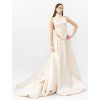 RENTAL THE MAKY GOWN.