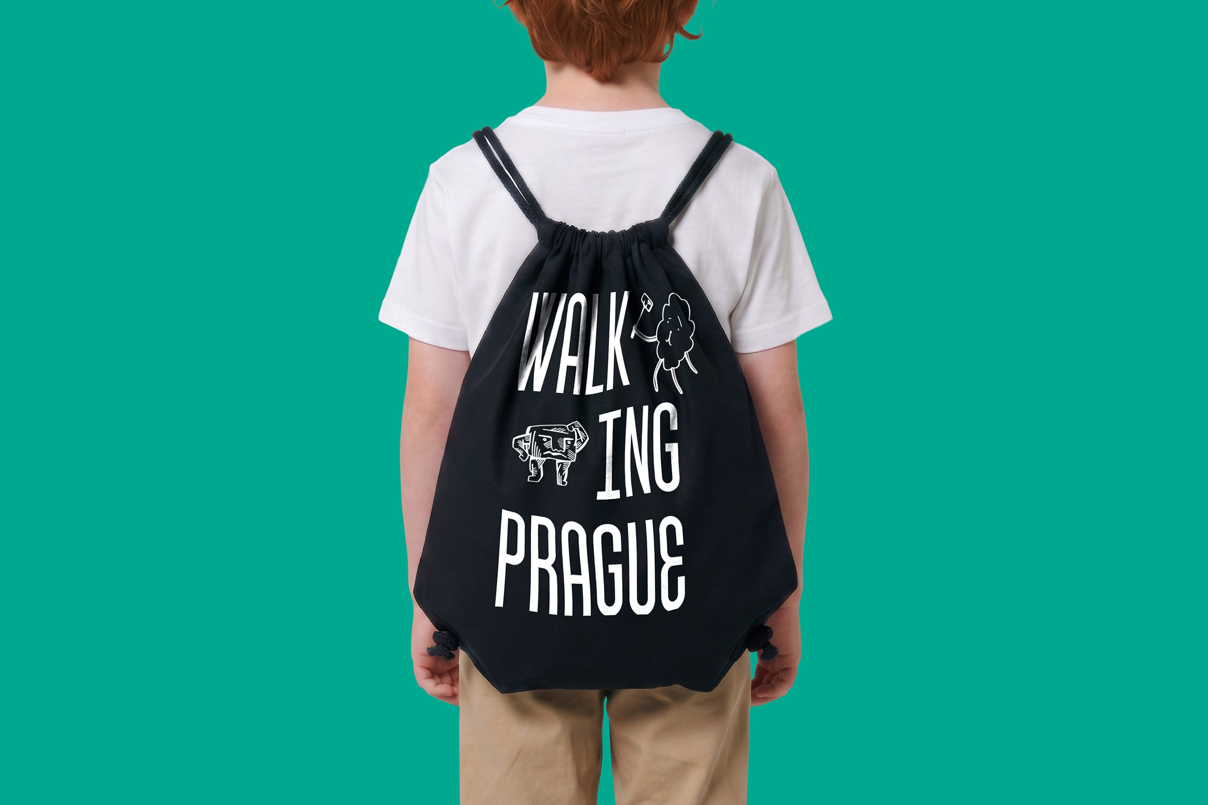 Child wearing the Walking Prague backpack