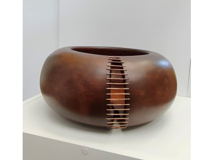Interiérový doplnok kruhová váza z dreva