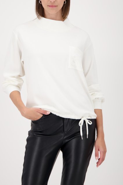 809325 102 Model Front 1200