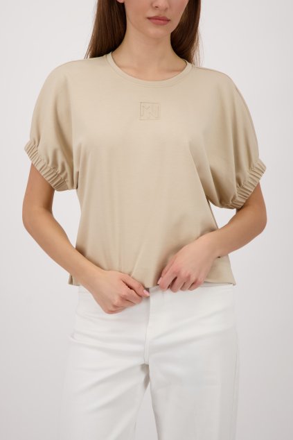 410147 146 Model Front 1200