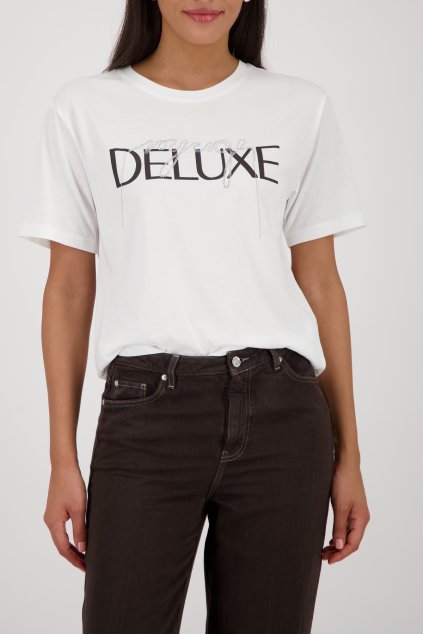 410184 102 Model Front 1200