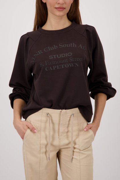 410188 564 Model Front 1200