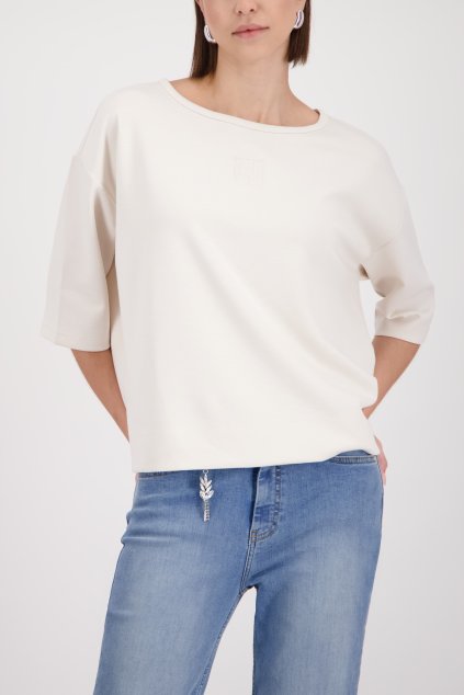 410185 124 Model Front 1200