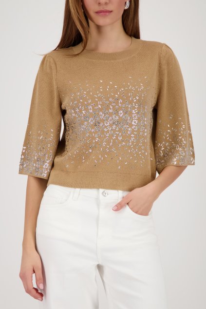 410274 546 Model Front 1200