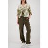 410678 620 Model FullBody 1200
