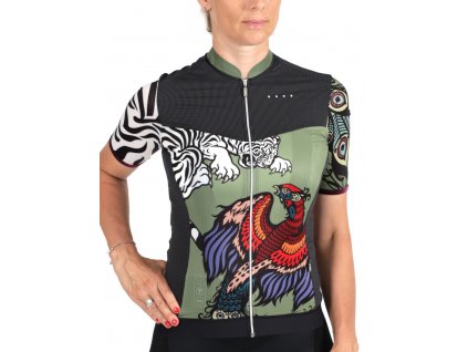 woman cycling jersey aura