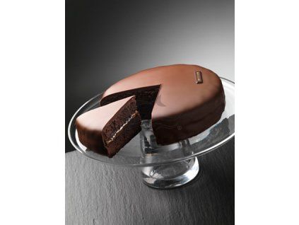 Sacher dort