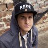 Rode Snapback Black/White (logo RØDE)