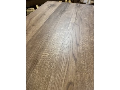 Hospodský dubový stůl s dřevěnými nohami 120 x 70cm