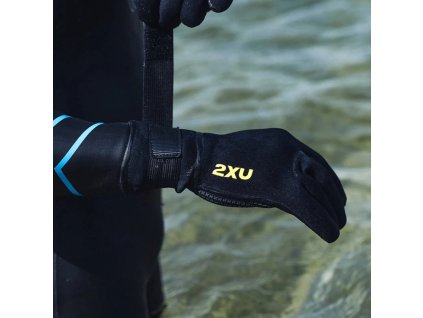 45006 2023 2XU Propel Neoprene Gloves UW7022h Black AmbitionLifestyle 1.2000x2000