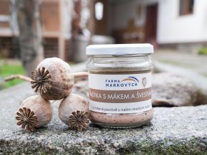 Paštika s mákem a švestkami