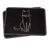 korkové prostírání silueta kočky na černé