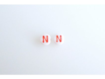 Korálky s červeným písmenkem "N" 11149220 6 mm 03000/46497