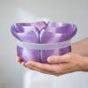 Designová mísa Blastomera v rukách sm
