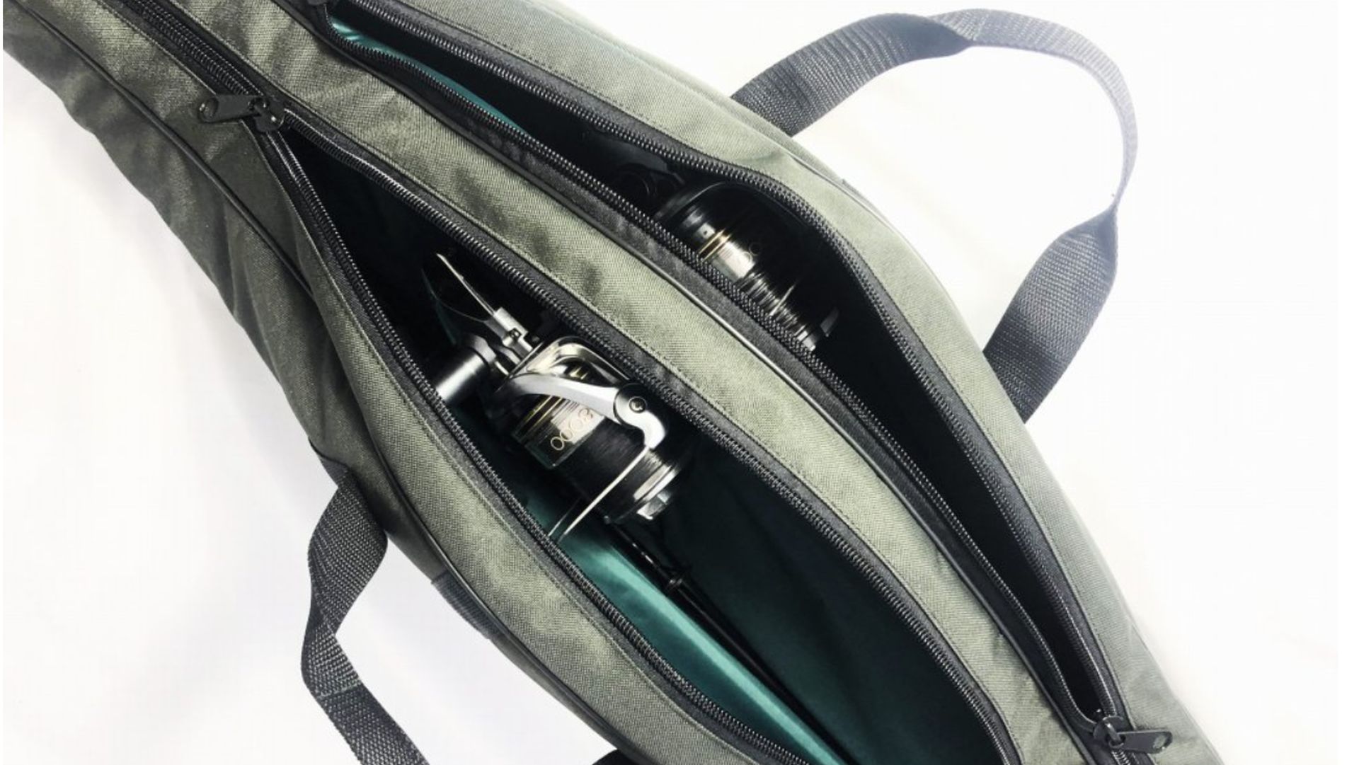 A máme tu další novinku!  Rýsuje se nám dvoukomorový obal na kaprové pruty