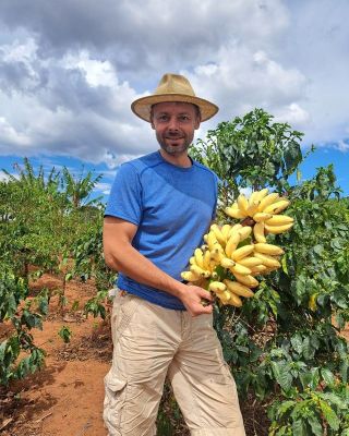 Ladislav Kolář je hlavou i srdcem firmy Kolda Coffee 😇❤️ Původní profesí finančník a spolumajitel makléřské společnosti se...