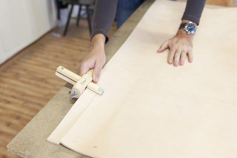 Zakázkový pánský opasek 135