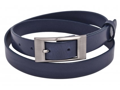 Úzký dámský opasek s stříbrnou sponou v modré barvě.