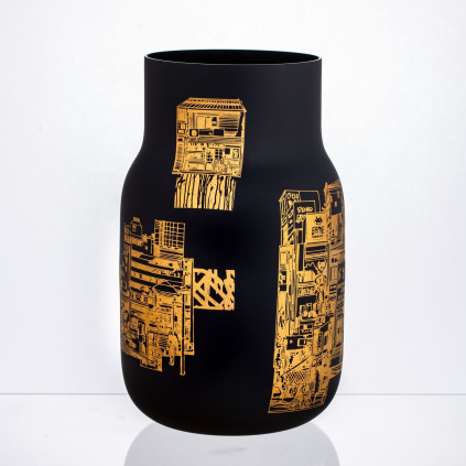 Michal Škapa x Studio DECHEM ⎸ Limited vase Code of the Streets - Matte Black / Gold  Michal Škapa x DECHEM
