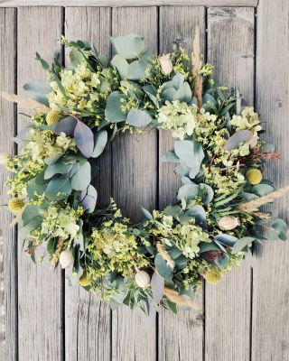 ✨ Objav čaro ručne robených vencov ✨ Naše vence sú viac než len dekorácia – sú dotykom prírody, ktorý rozžiari každý...