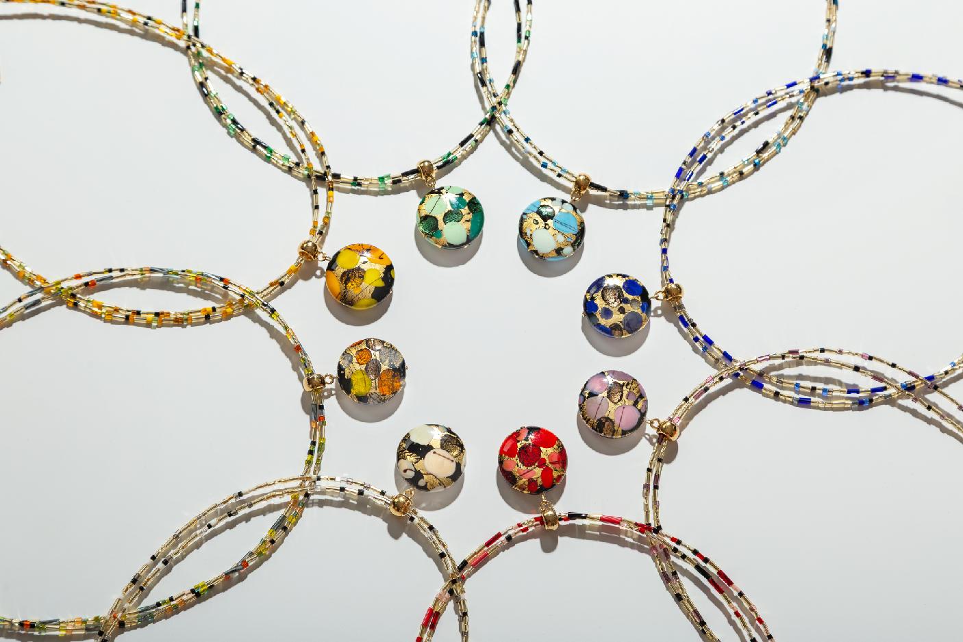 Péče o šperky z perel Lampglas