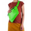 KUK 4182 neonově zelená crossbody velká ledvinka