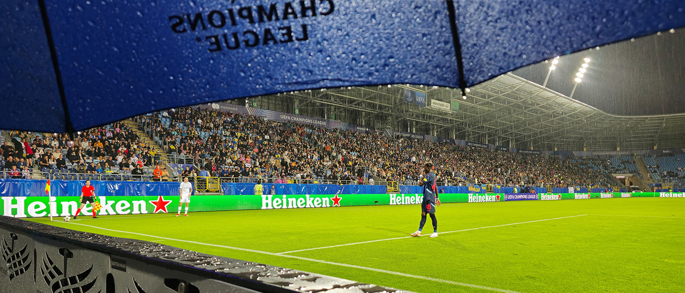 Stadion s LED panely