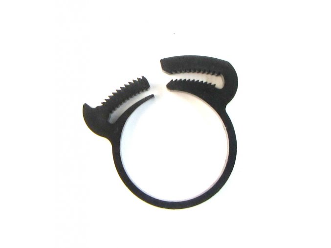 plastova sverna objimka na hadici 1 2 15 0 17 8mm