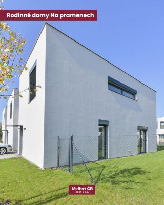 Rodinné domy Na pramenech, Čakovice – Aplikovaný systém: Meffert Therm EPS – povrchová úprava düfa Silicon-Komfortputz –...