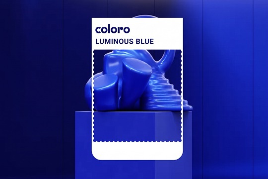 Barva roku WGSN a Coloro 2027 je tady: Luminous Blue
