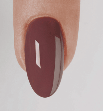 Hotová modeláž PLEXIGEL s barevným gel-lakem CND SHELLAC