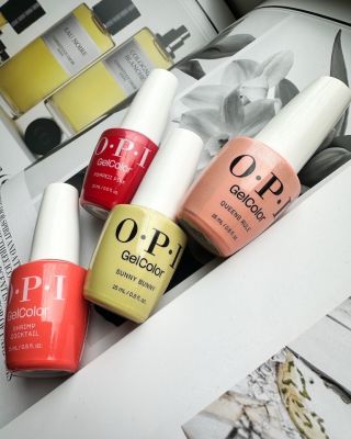 Odstíny gel-laků O.P.I plné energie, slunce a svěžesti 🌷☀️ Přesně takové, jaké si žádá jarní manikúra 🌿💅 #manikura...