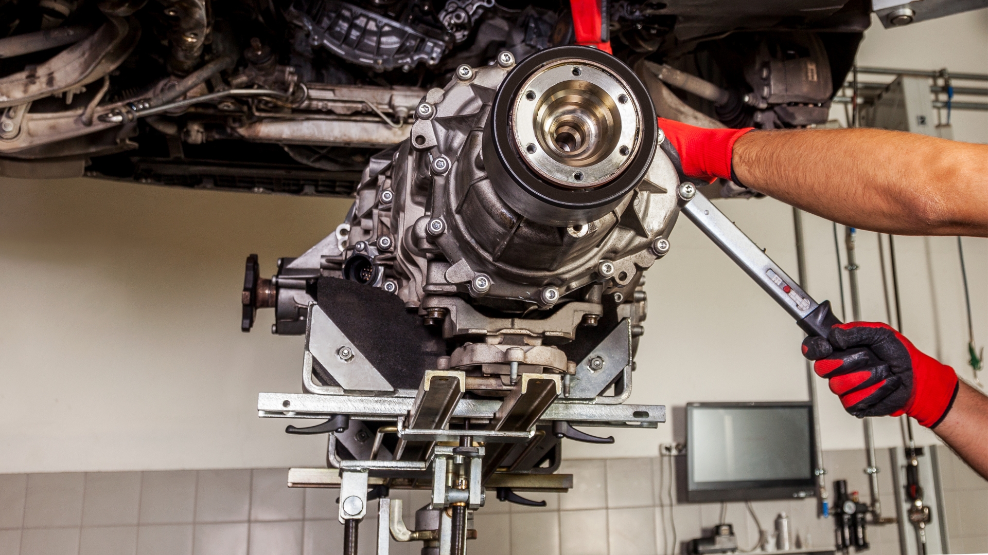 Diagnostika a prevence problémů s převodovkou: Jak rozpoznat a předejít běžným problémům s manuální nebo automatickou převodovkou