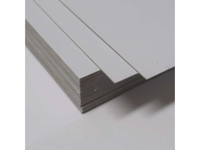 karton 1,0 mm A4 bílý - šedé jádro
