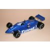 Tyrrell 011/82