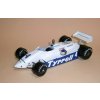 Tyrrell 011/82