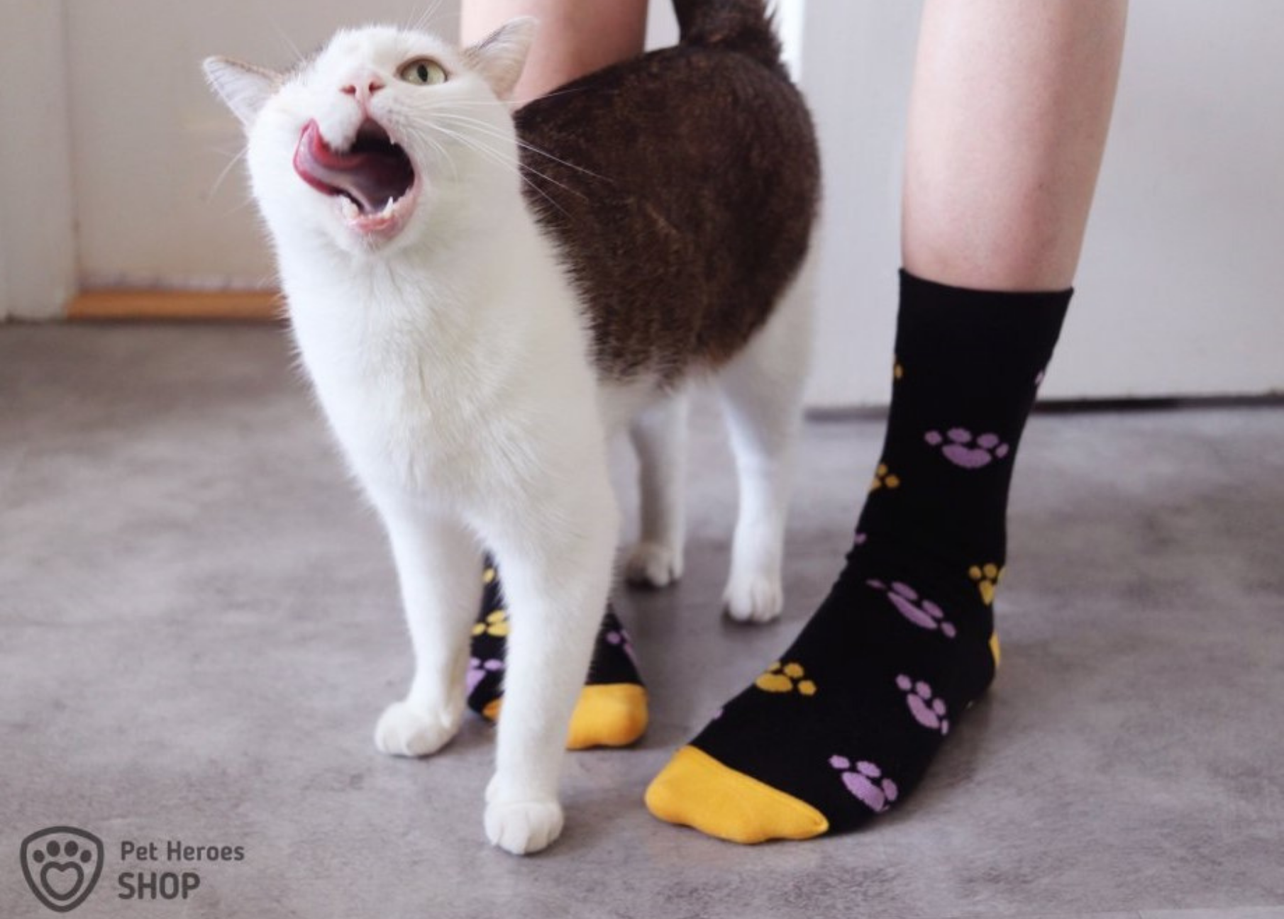 Zahřejte se díky čepici a ponožkám!