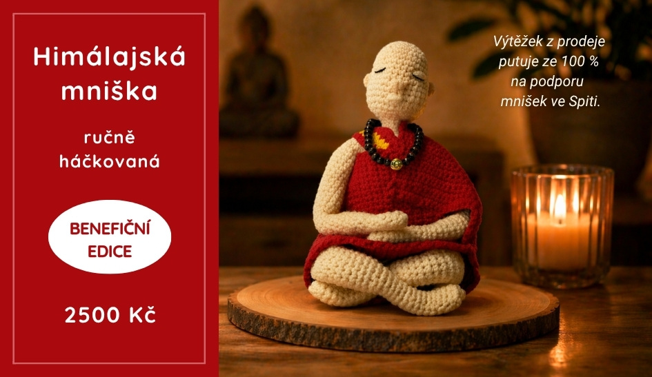 Himálajská mniška - ručně háčkovaná, benefiční edice