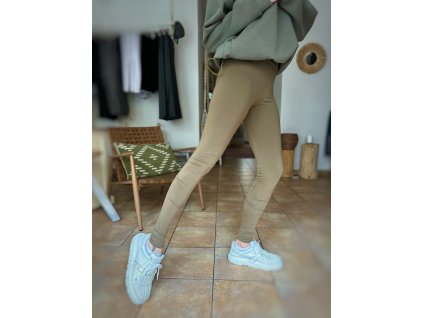 5db31f83 7ab7 42f7 a851 b8550fcad388