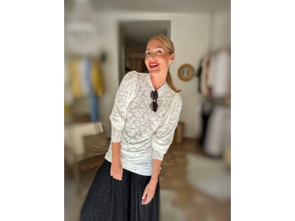 22211367 abb7 4bb4 8958 726bb1e20c35