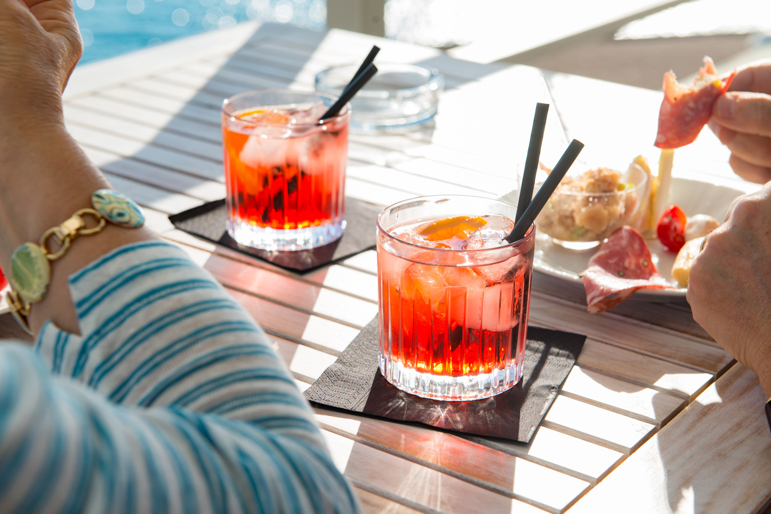 Co je to aperitivo a proč ho Italové milují?