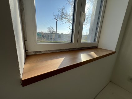 Dreveny Parapet () Dreveny Parapet