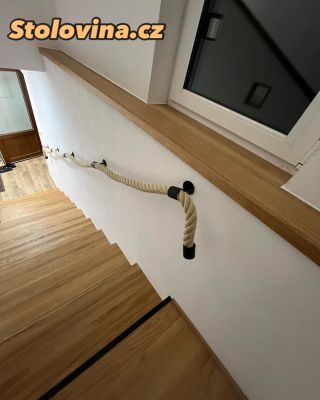 🌊✨ Lanové zábradlí – Dokonalé spojení bezpečnosti a stylu! 🏡🔗 Představujeme vám naše elegantní lanové zábradlí, které...