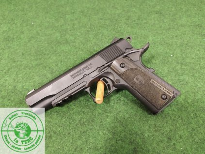 Browning 1911 Black Label Laminated 22.LR