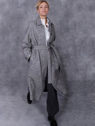 NĚCO SI PŘÁT je čas dárků pro vaše blízké, ale není hřích něco krásného si přát i pro sebe. U nás si můžete splnit přání v...