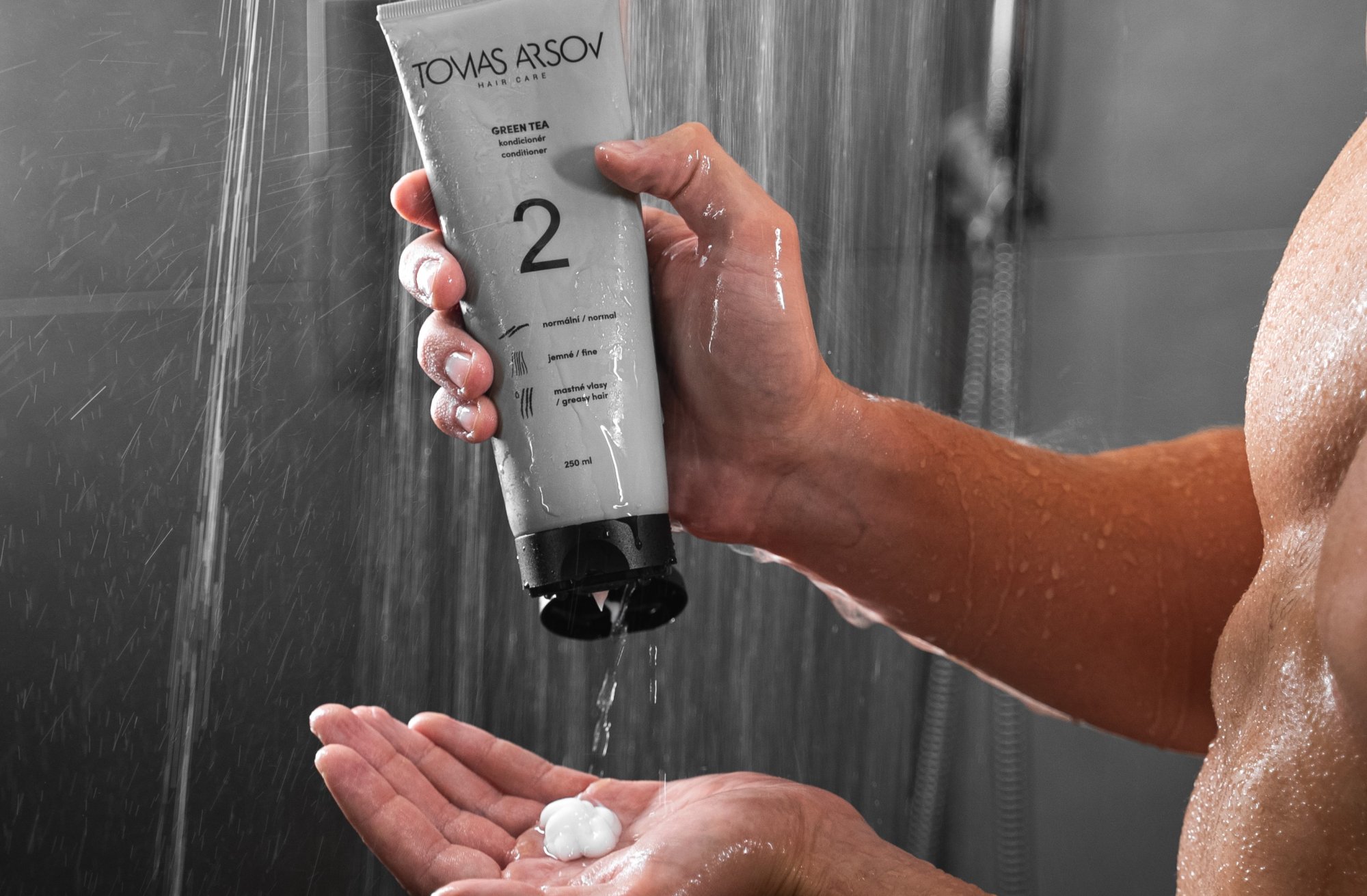 5 tipů, jak vrátit své vlasy do pohody po létě