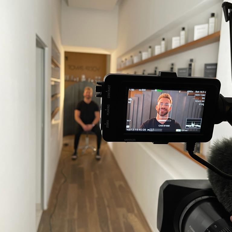 Vysněná krása: Nos po otci? Už nikdy víc. Připomíná totiž i to, co by mělo být zapomenuto. Důvody ke změně u Moniky jsou velmi niterné. Jak se povedou? Sledujte už 4. dubna na Primě