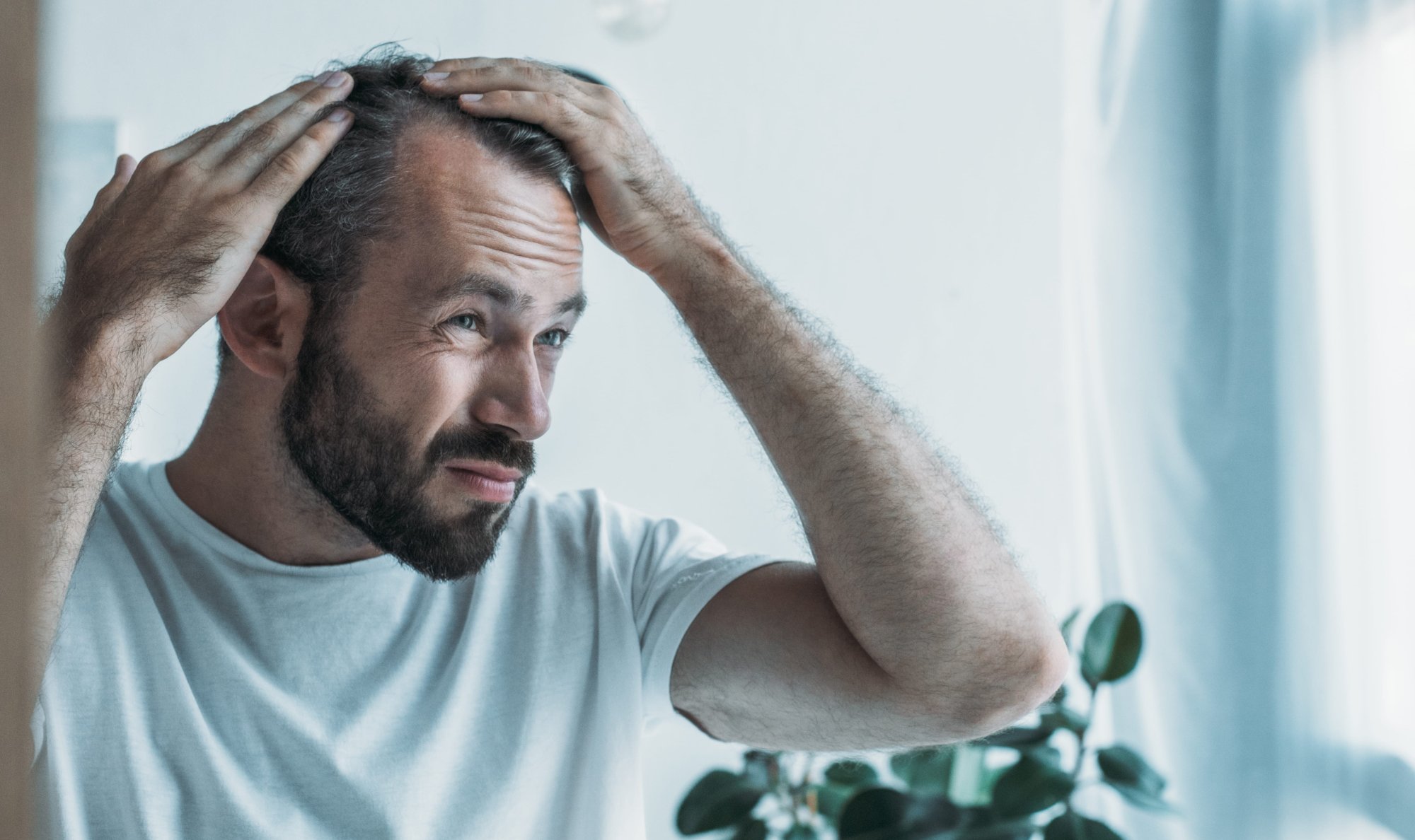 Příčiny vypadávání vlasů a jak jim u čelit