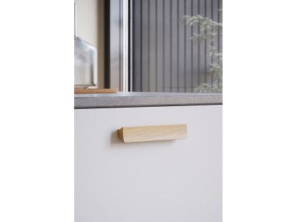 Ante (Materiál Dub, Povrch Čirý lak, Rozteč 128)